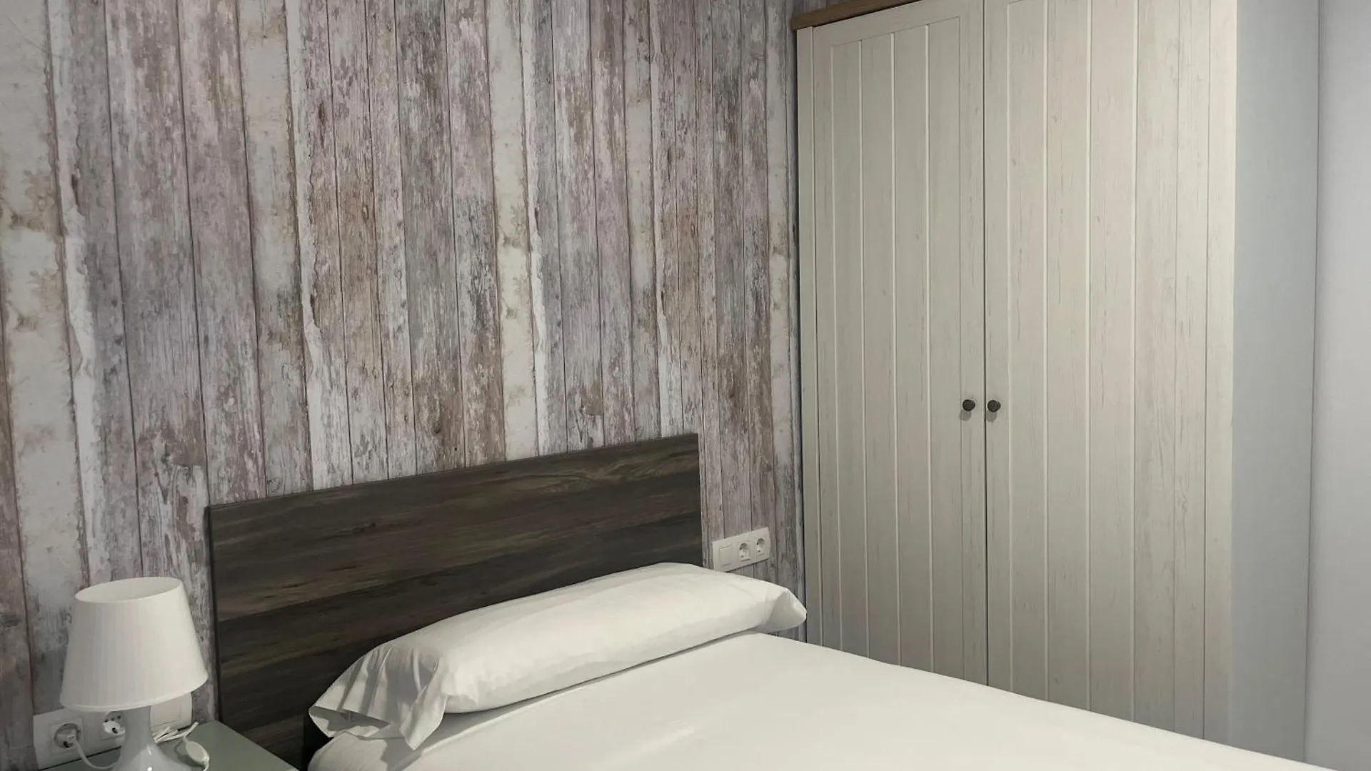 Apartment Rentalsevilla Cardenal Rodrigo De Castro Spain