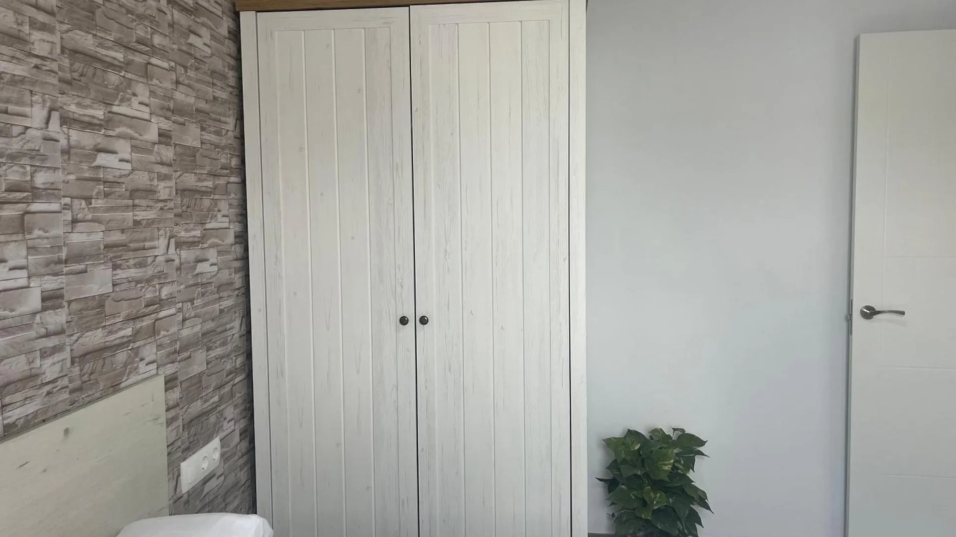 Rentalsevilla Cardenal Rodrigo De Castro Apartment Seville
